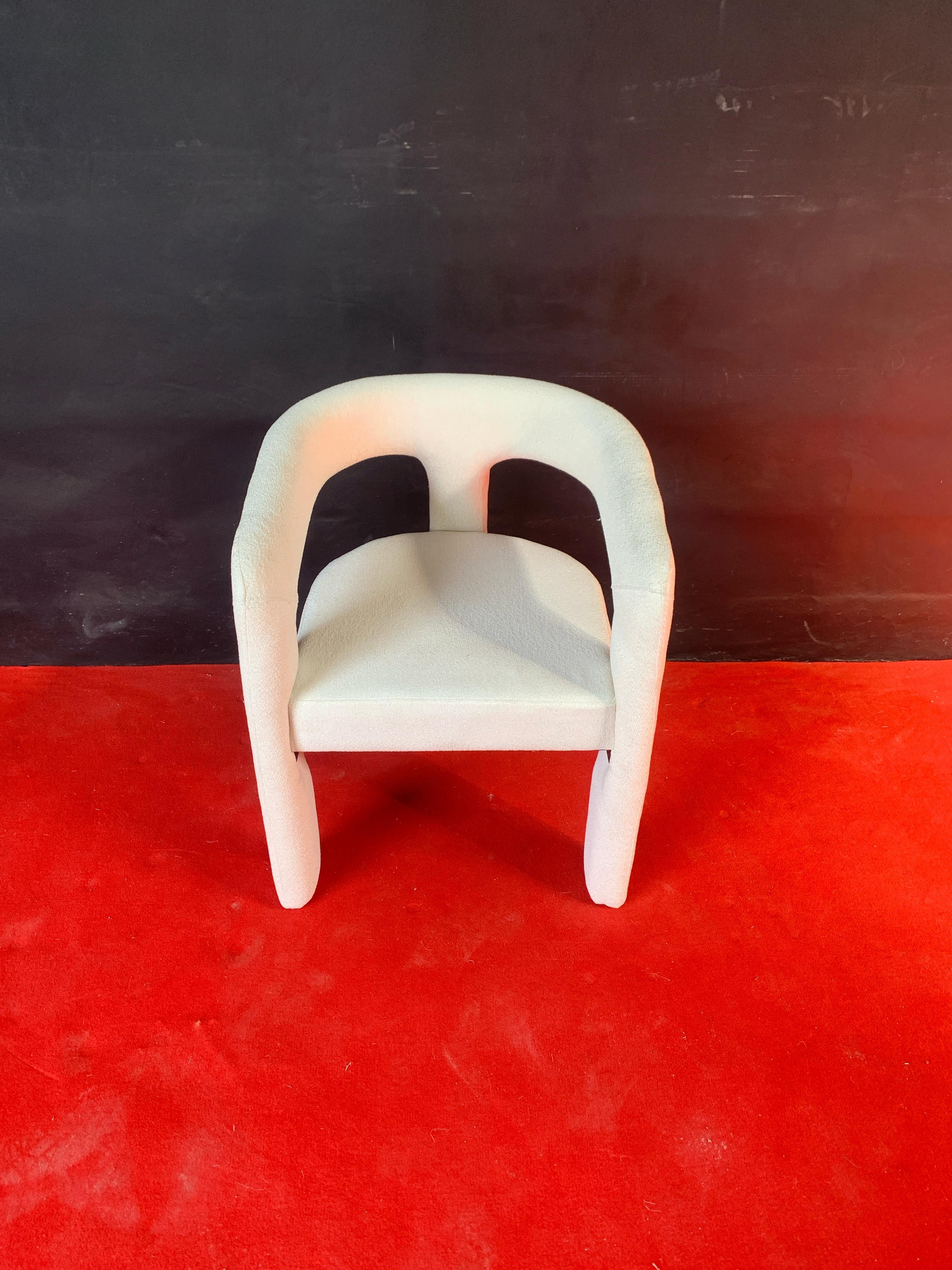 AC-01 - Upholstered Dining Chair