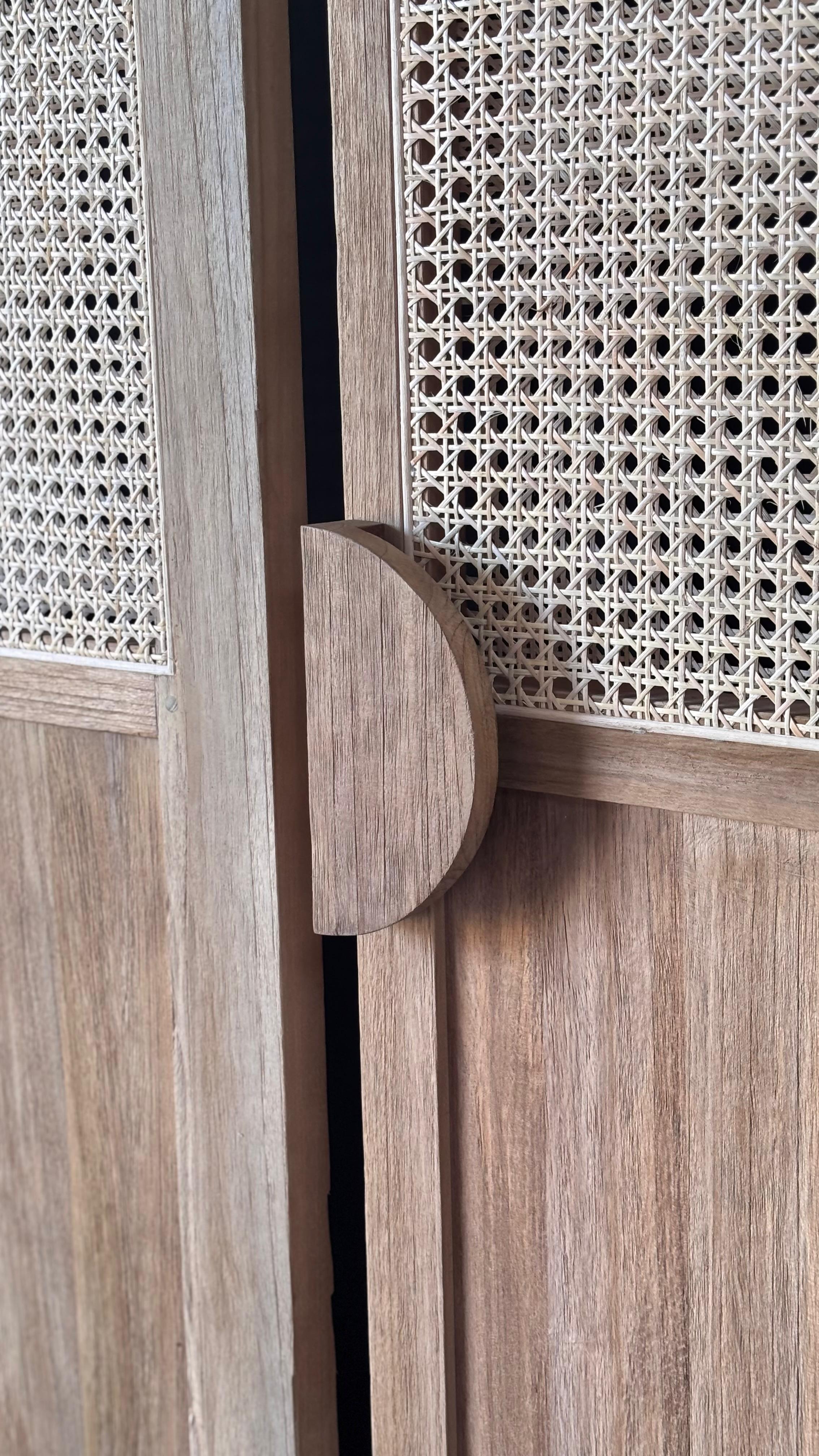 WD-01 - Rustic Rattan Door