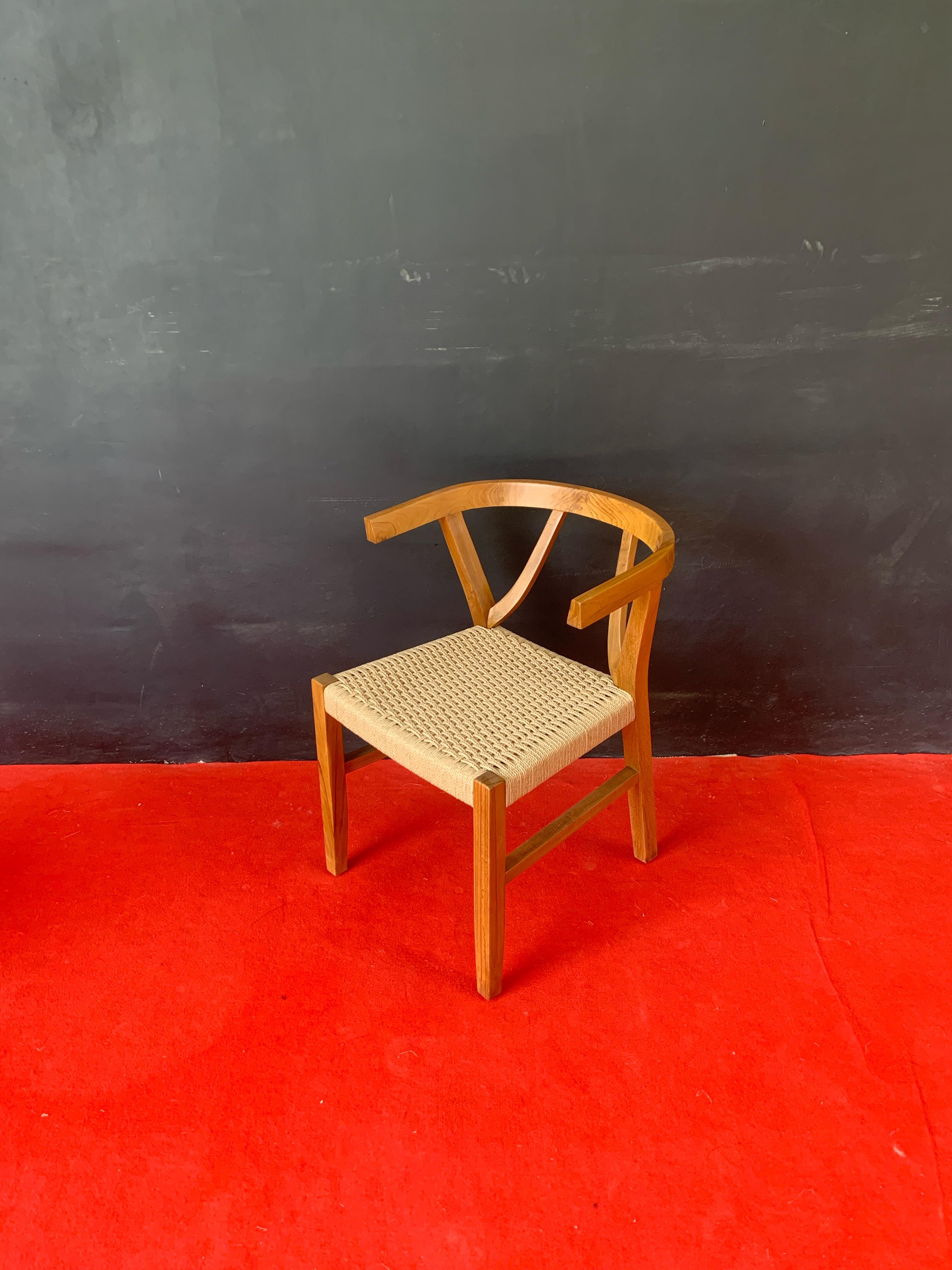 DC-02 – Teak Dining Chair with Woven Rattan Seat