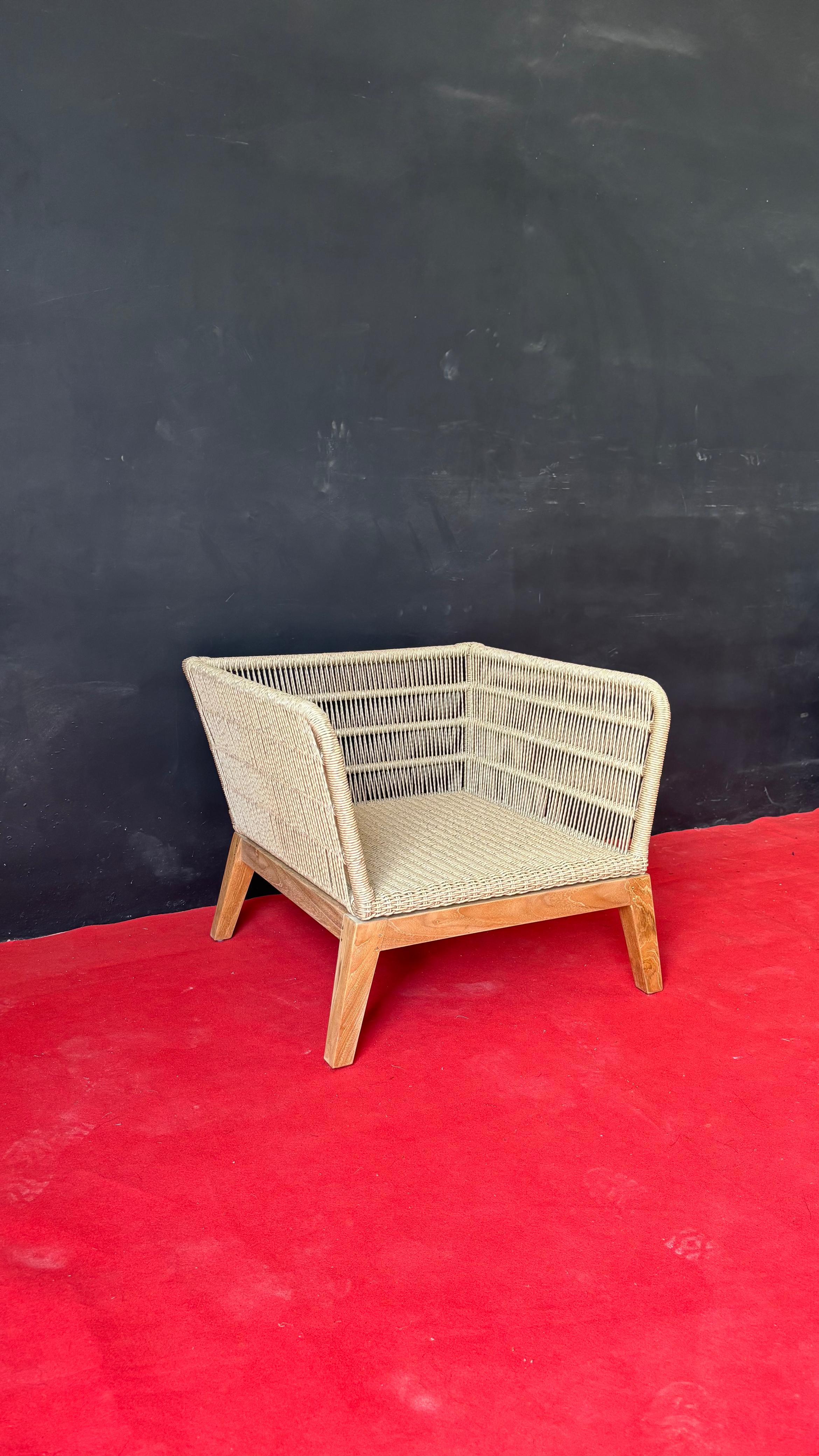 SF-04 – Amora Single Seater Sofa